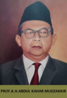 183 Prof. KH. Abdul Kahar Mudzakkir